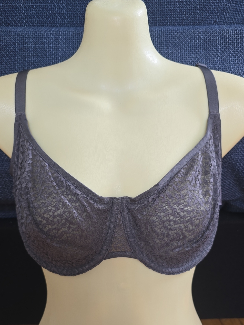 DKNY Lace Underwire Bra in Deep Gray - Women's Intimates Size 38D